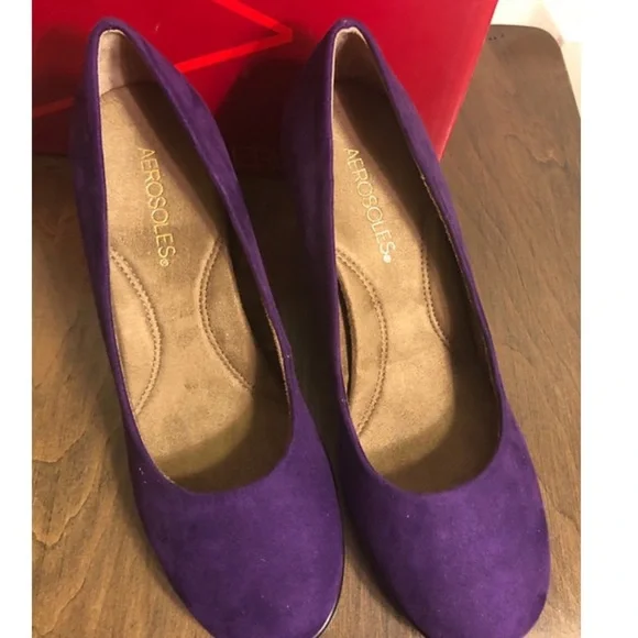 Aerosoles Purple Wedge Shoes - Picture 2 of 3